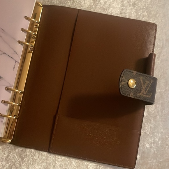 🟫⬜️🟫Louis Vuitton🟫⬜️🟫Large Ring Agenda Monogram - 1 year old, like NEW! - Picture 5 of 10